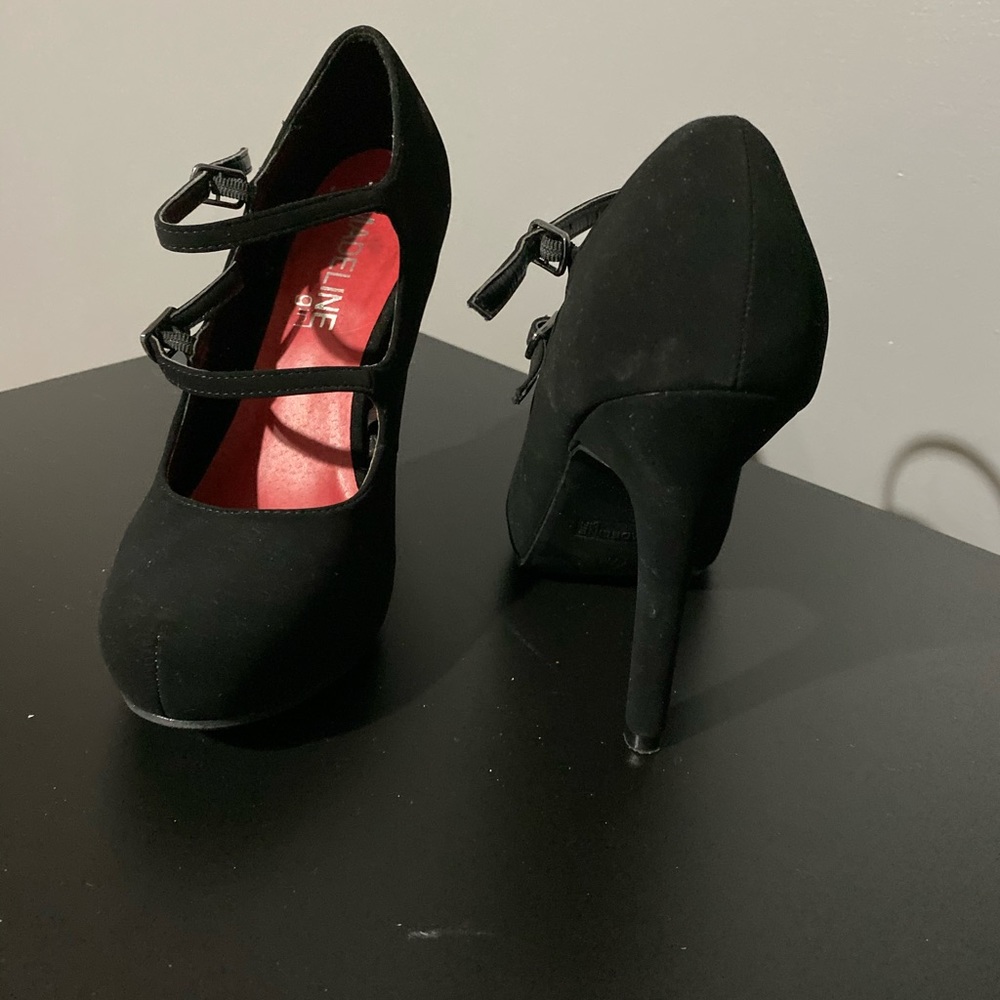 SOLD - Picture 2 of 5